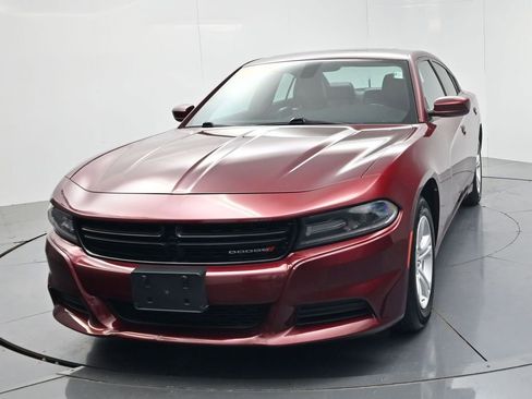 Used 2020 Dodge Charger SXT w/ Leather Interior Group RWD image 3