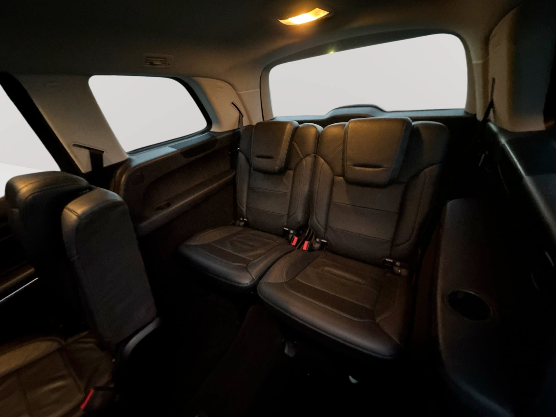 Used 2018 Mercedes-Benz GLS 550 4MATIC w/ Driver Assistance Package image 27