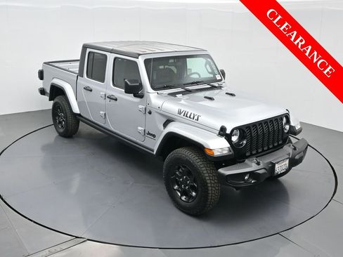 Used 2023 Jeep Gladiator Willys image 55
