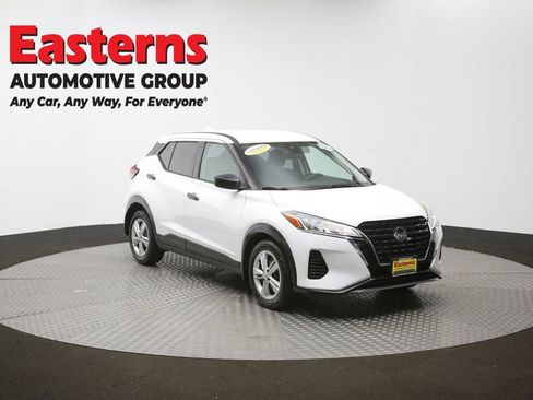 Used 2021 Nissan Kicks S image 46