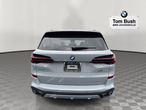 New 2026 BMW X5 xDrive50e w/ M Sport Package image 4