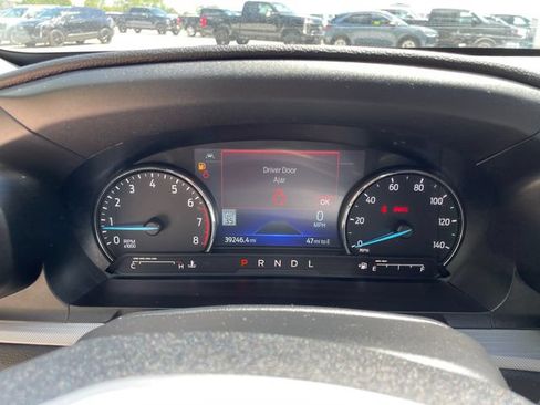 Certified 2022 Ford Explorer XLT w/ Equipment Group 202A AWD/4WD image 32