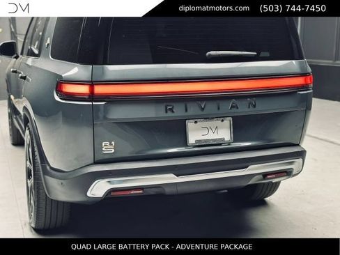 Used 2024 Rivian R1S Adventure AWD/4WD image 15