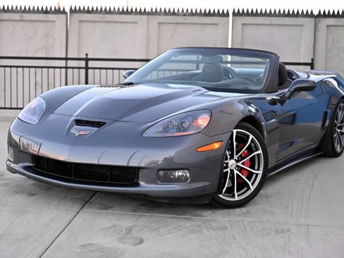 Used 2013 Chevrolet Corvette 427 w/ 1SC Preferred Equipment Group RWD image 3