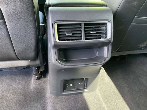Certified 2026 Volkswagen Atlas Cross Sport SE AWD/4WD image 25