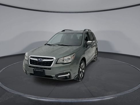 Used 2018 Subaru Forester 2.5i Premium image 3