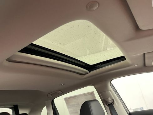 New 2026 Honda HR-V EX-L image 5