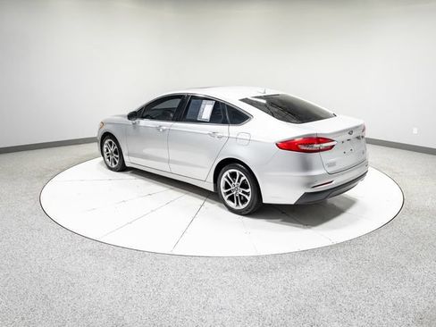 Used 2019 Ford Fusion SEL FWD image 29
