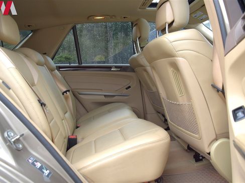 Used 2009 Mercedes-Benz ML 63 AMG 4MATIC image 24