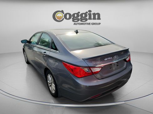 Used 2013 Hyundai Sonata GLS w/ Popular Equipment Pkg FWD image 3