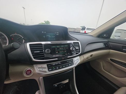 Used 2015 Honda Accord EX-L image 18