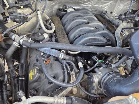 Used 2015 Ford F150 Lariat w/ Equipment Group 501A Mid image 13