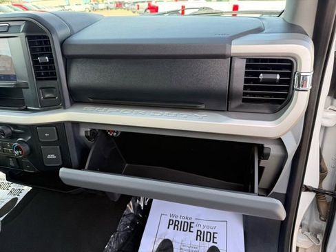 Used 2024 Ford F250 XLT image 32