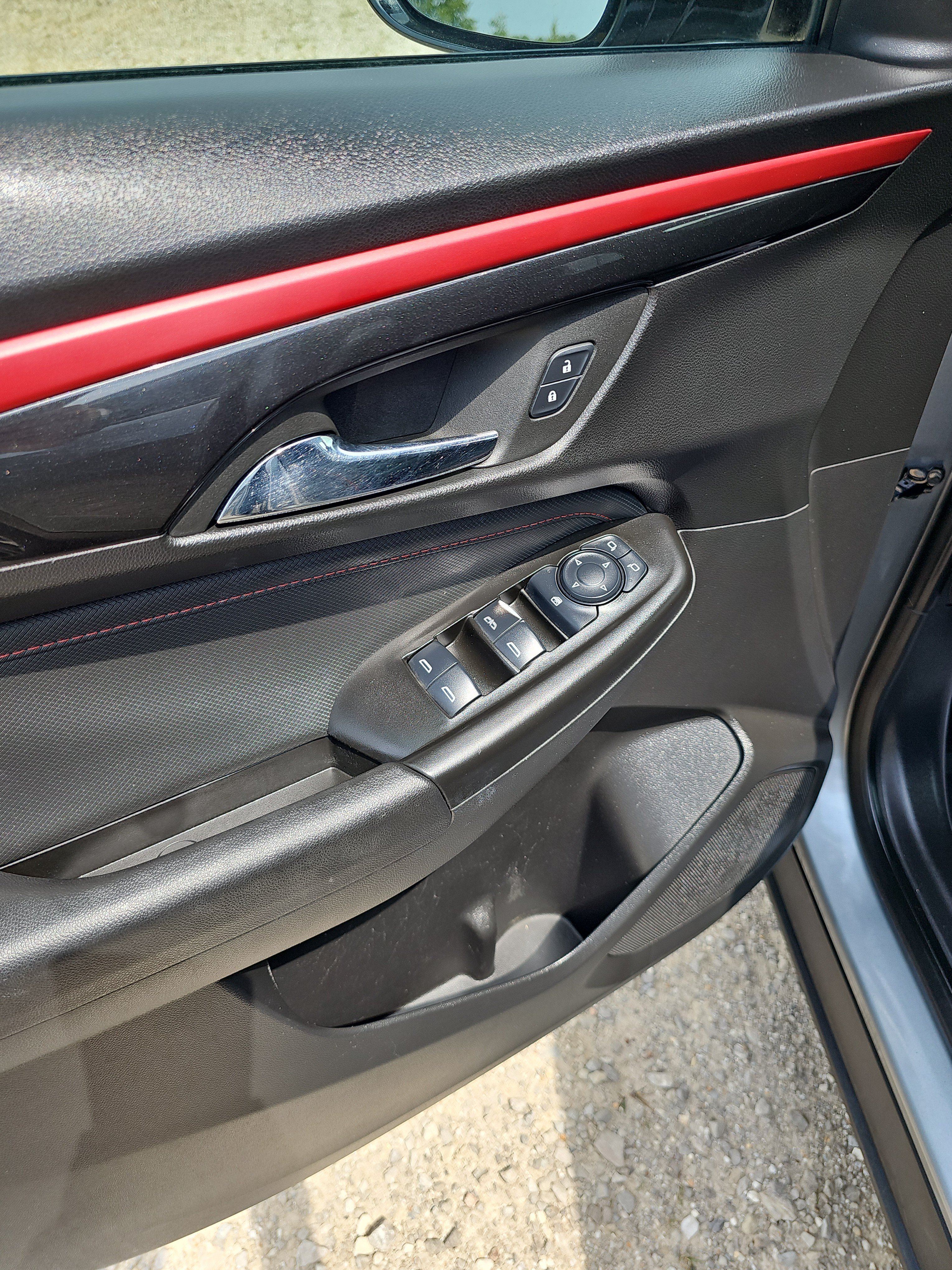 Used 2025 Chevrolet TrailBlazer RS w/ Driver Confidence Package FWD image 18