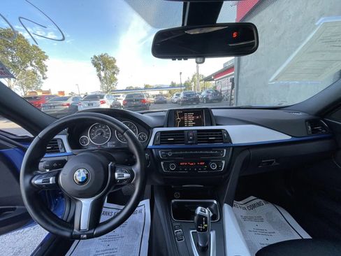 Used 2014 BMW 335i Sedan RWD image 9