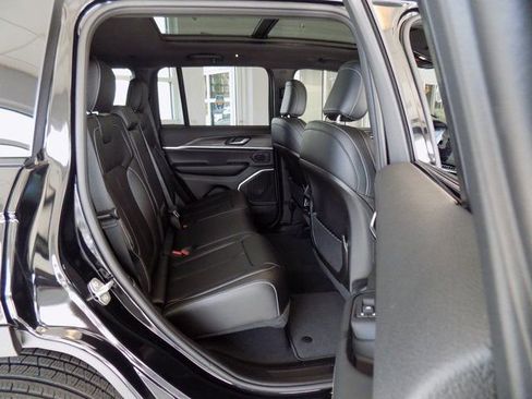 New 2026 Jeep Grand Cherokee Limited w/ Limited Altitude Package RWD image 27