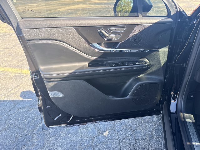 Used 2024 Lincoln Corsair AWD w/ Equipment Group 101A image 13