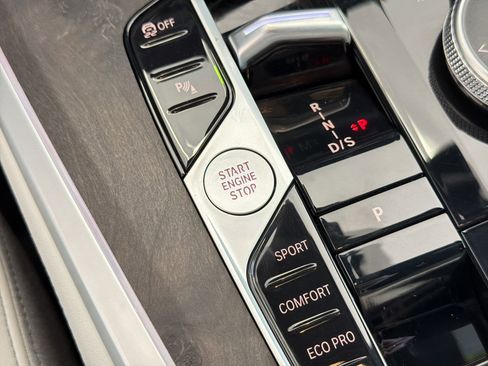 Certified 2024 BMW X5 xDrive40i w/ Parking Assistance Package image 27