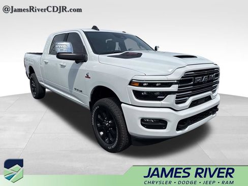 Used 2025 RAM 3500 Laramie w/ Sport Appearance Package AWD/4WD image 9