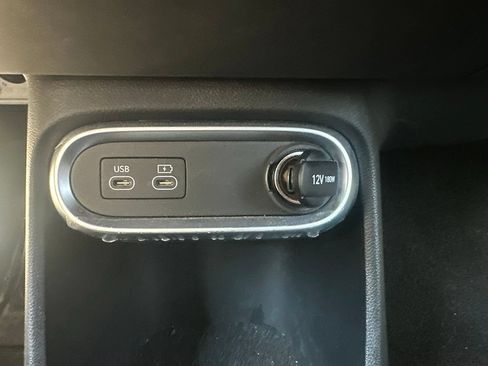 Used 2023 Genesis GV60 Advanced AWD/4WD image 21