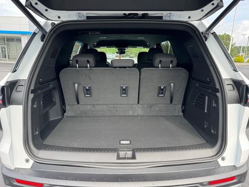 New 2026 Chevrolet Traverse LT w/ Driver Confidence Package image 7