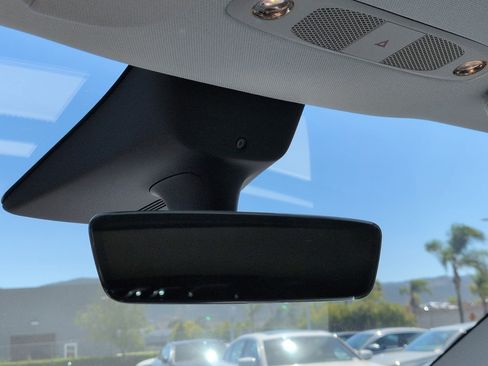 Used 2022 Tesla Model Y Performance AWD/4WD image 27