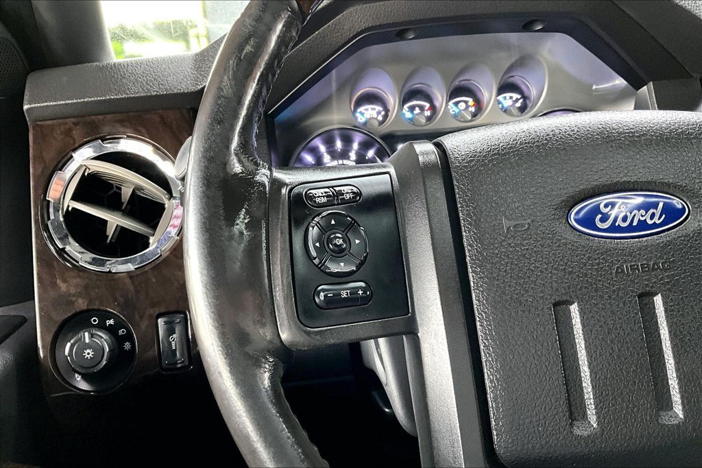 Used 2016 Ford F350 Platinum w/ Platinum Package AWD/4WD image 11