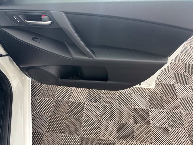 Used 2012 MAZDA MAZDA3 i Touring FWD image 16