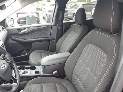 Used 2023 Ford Escape Active w/ Tech Pack #2 AWD/4WD image 8