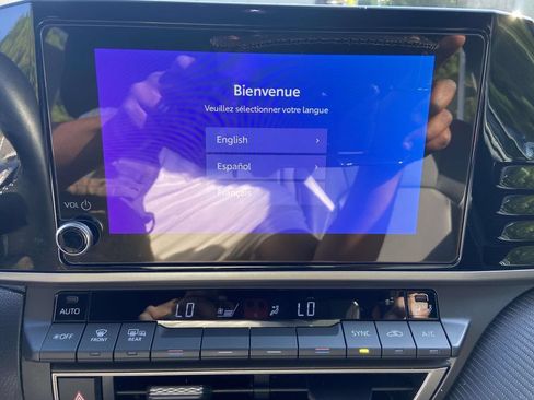 Used 2025 Toyota Camry SE FWD image 22