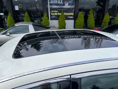 Used 2013 Lincoln MKS AWD image 14