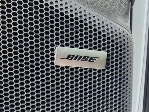 New 2025 Porsche Macan 4S Electric image 9