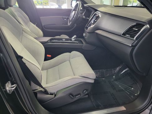 Used 2021 Volvo XC90 T8 Inscription image 17