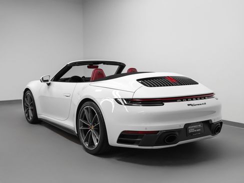 Certified 2022 Porsche 911 Carrera 4S AWD/4WD image 3