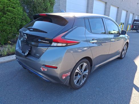 Used 2018 Nissan Leaf SV FWD image 7