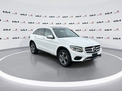 Used 2019 Mercedes-Benz GLC 300 image 2