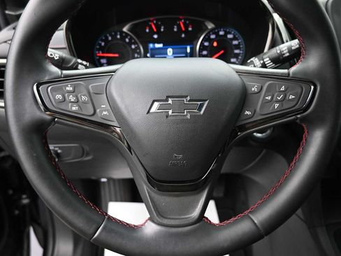 Used 2023 Chevrolet Equinox RS AWD/4WD image 6