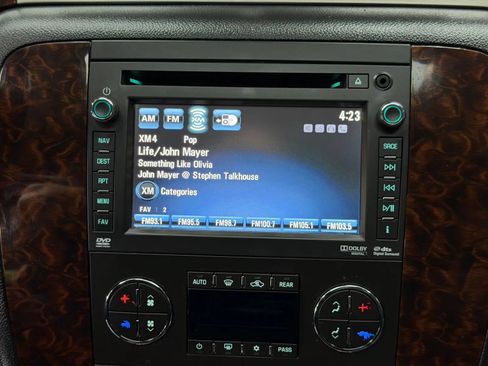 Used 2012 GMC Yukon XL Denali AWD/4WD image 46
