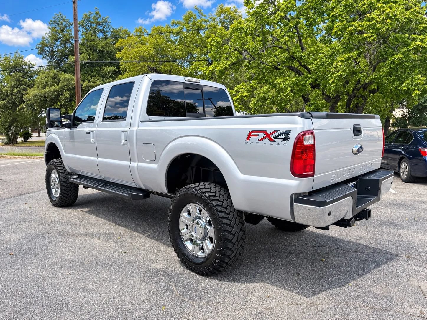Used 2016 Ford F250 Lariat w/ Lariat Interior Package AWD/4WD image 7