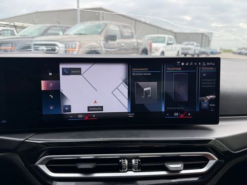 Used 2023 BMW 230i Coupe w/ Premium Package image 10