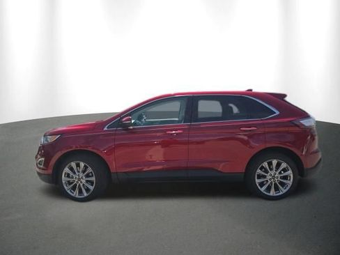 Used 2017 Ford Edge Titanium w/ Equipment Group 301A FWD image 5