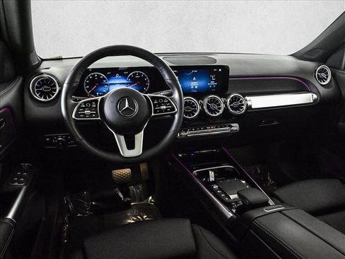 Used 2023 Mercedes-Benz GLB 250 4MATIC image 20