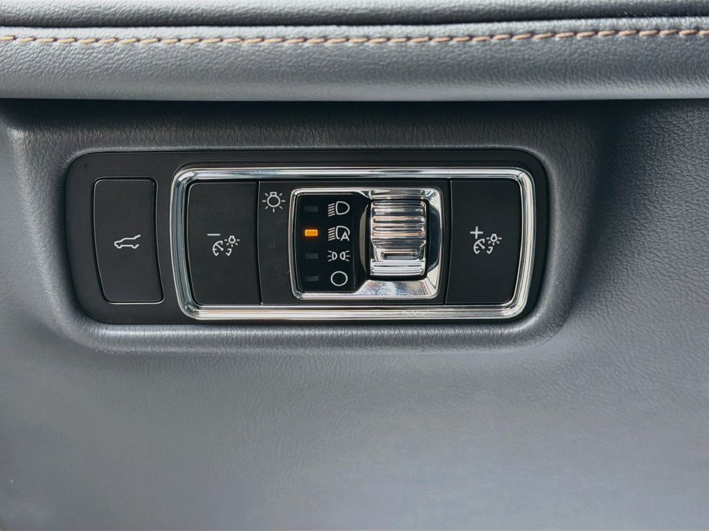 Used 2025 Lincoln Aviator AWD w/ Equipment Group 101A image 10