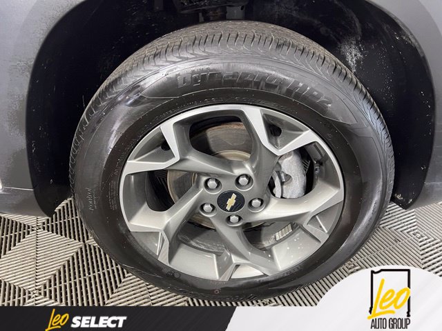 Used 2025 Chevrolet Trax LT w/ Driver Confidence Package FWD image 21