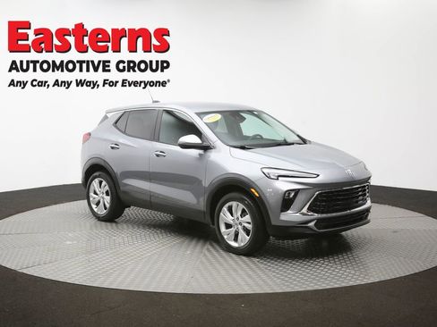 Used 2025 Buick Encore GX Preferred AWD/4WD image 47