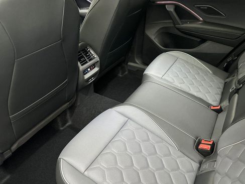 New 2026 Volkswagen Tiguan SEL R-Line image 11