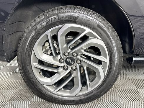 Used 2025 Lincoln Navigator Reserve AWD/4WD image 31