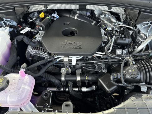 New 2026 Jeep Grand Cherokee L Limited image 34