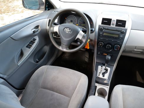 Used 2010 Toyota Corolla LE 4DR SEDAN image 20