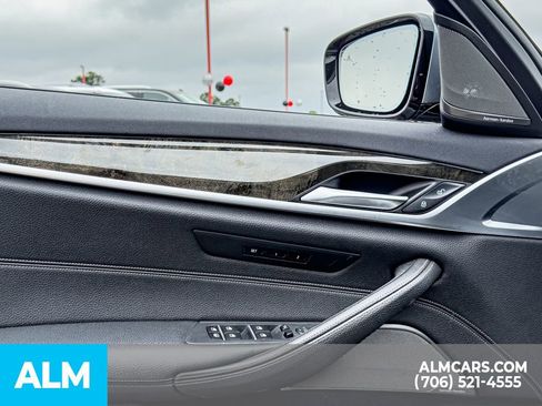 Used 2021 BMW 530i w/ M Sport Package RWD image 9